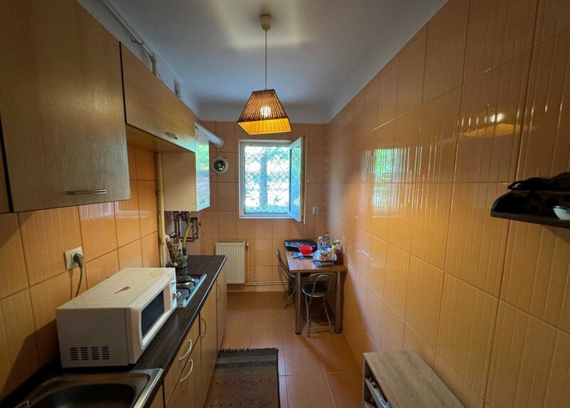 Mihai Bravu  Garsoniera decomandata