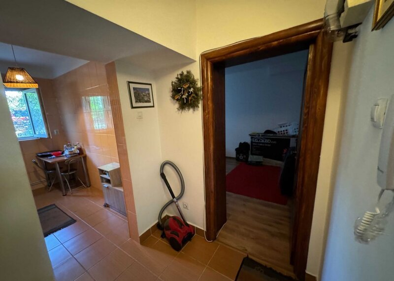 Mihai Bravu  Garsoniera decomandata